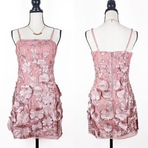 NWT Storia Mauve Pink Floral Applique Mini Dress, Size Medium